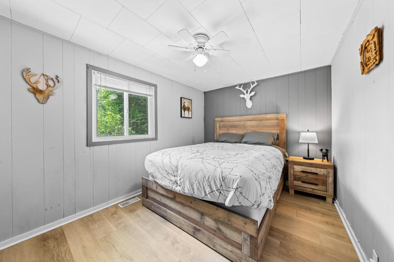 Cottage Binx Bracebridge Extérieur photo