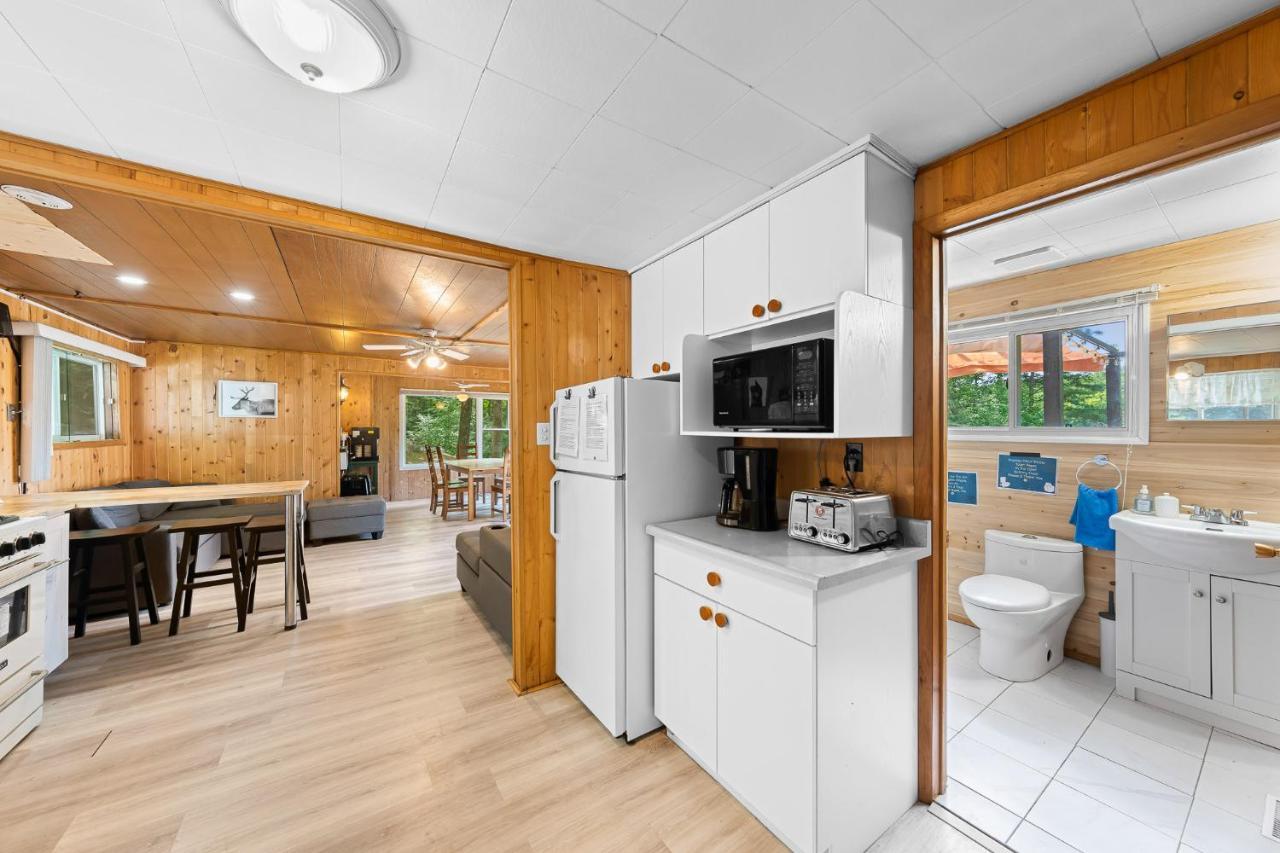 Cottage Binx Bracebridge Extérieur photo